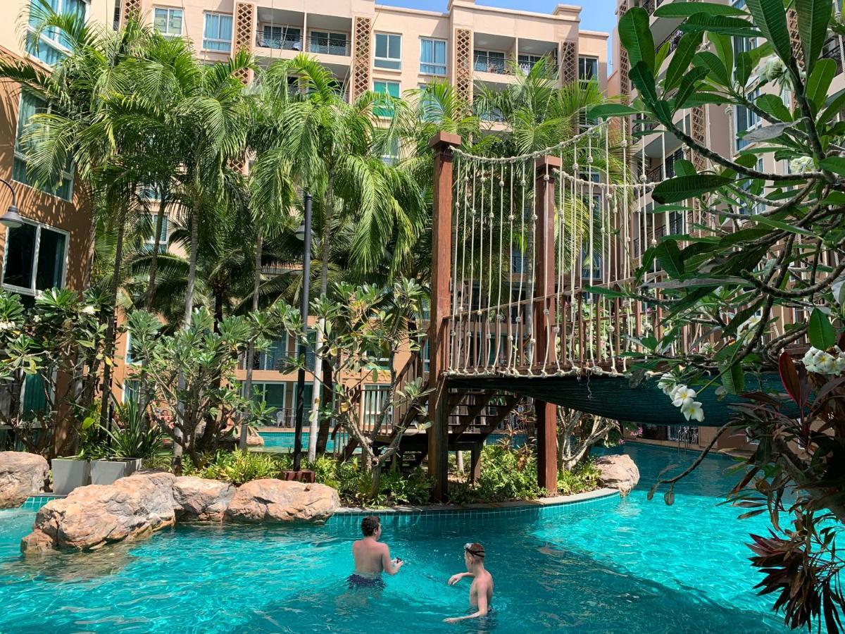 Atlantis Condo Resort ジョムティエンビーチ エクステリア 写真