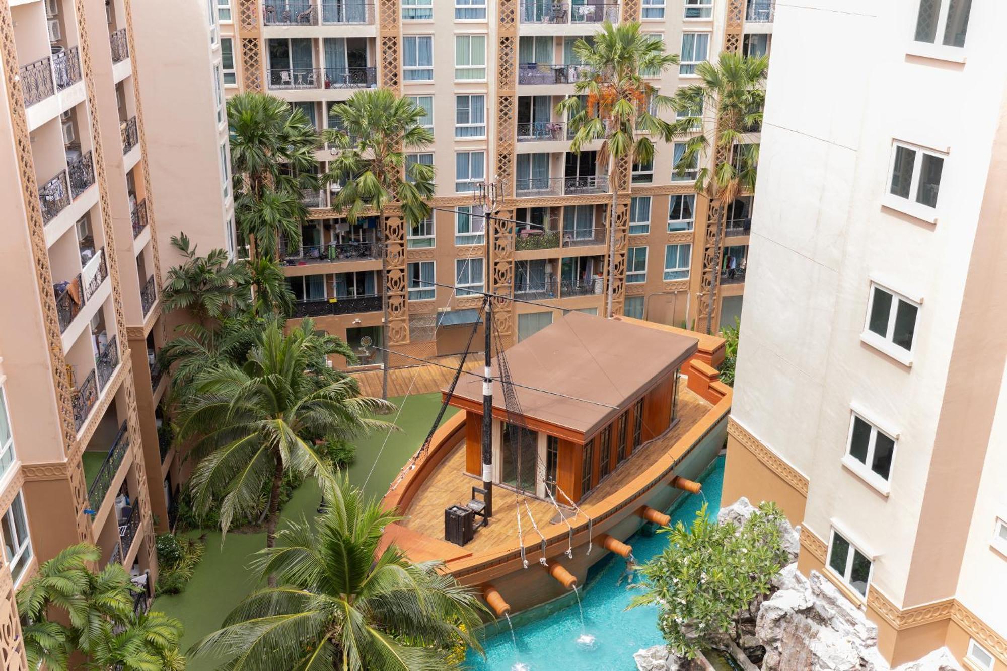 Atlantis Condo Resort ジョムティエンビーチ エクステリア 写真